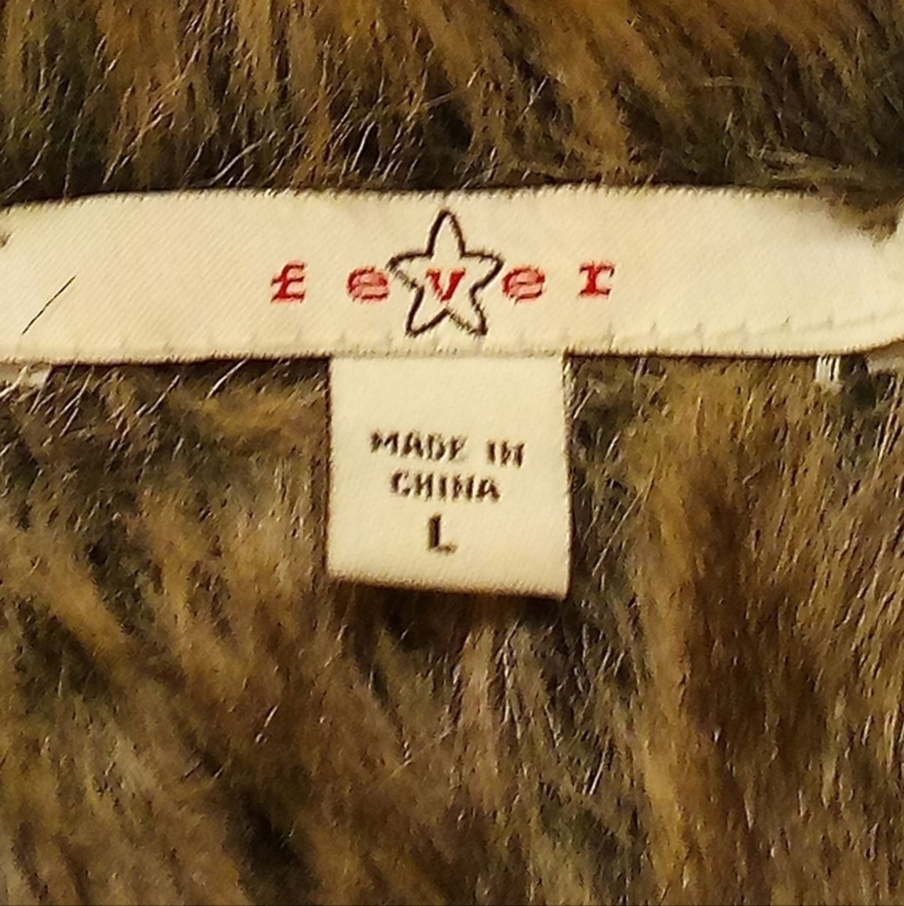 Fever -Vintage Faux Fur, Full Vest Polyester Suede, Size L Tan, 1 Button Closure - Picture 13 of 16